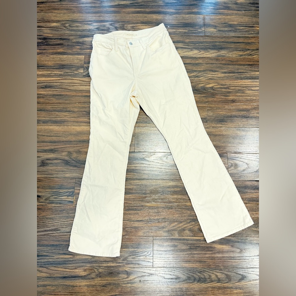 Levi's Cream Women's Jeans